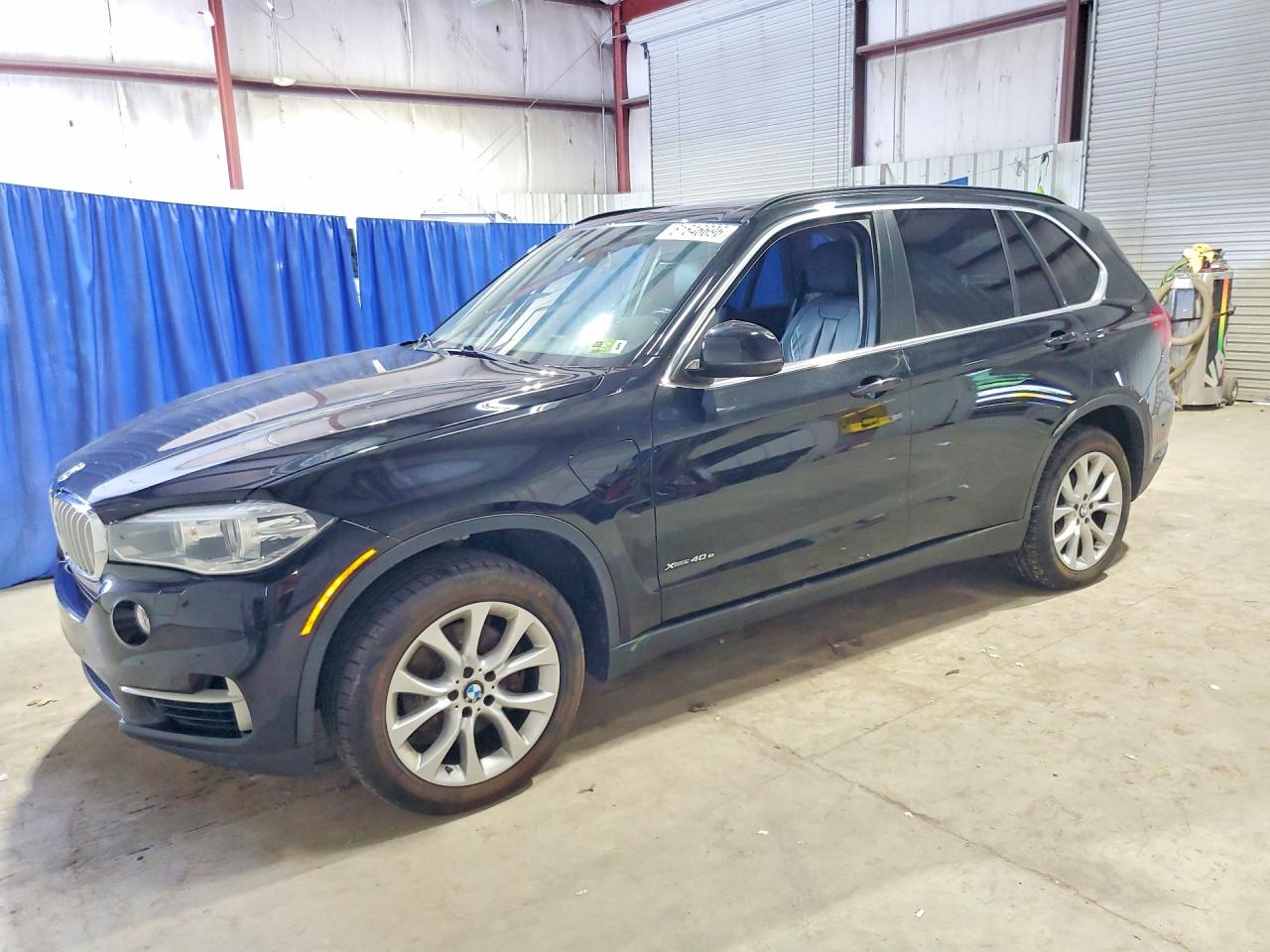 2016 BMW X5 xDrive40e — Front 3/4