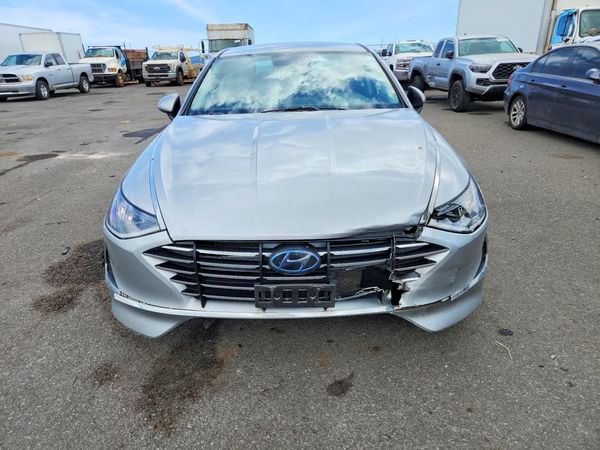 2020 HYUNDAI SONATA SE