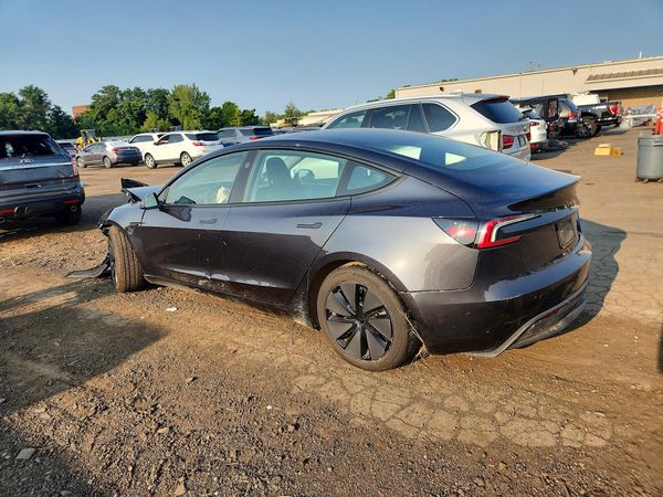 2025 TESLA MODEL 3