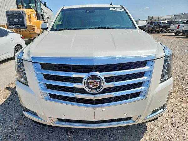 2015 CADILLAC ESCALADE Luxury