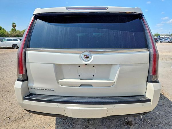 2015 CADILLAC ESCALADE Luxury