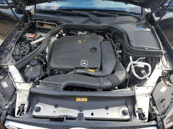 2022 MERCEDES-BENZ GLC GLC300 4MATIC — Engine bay