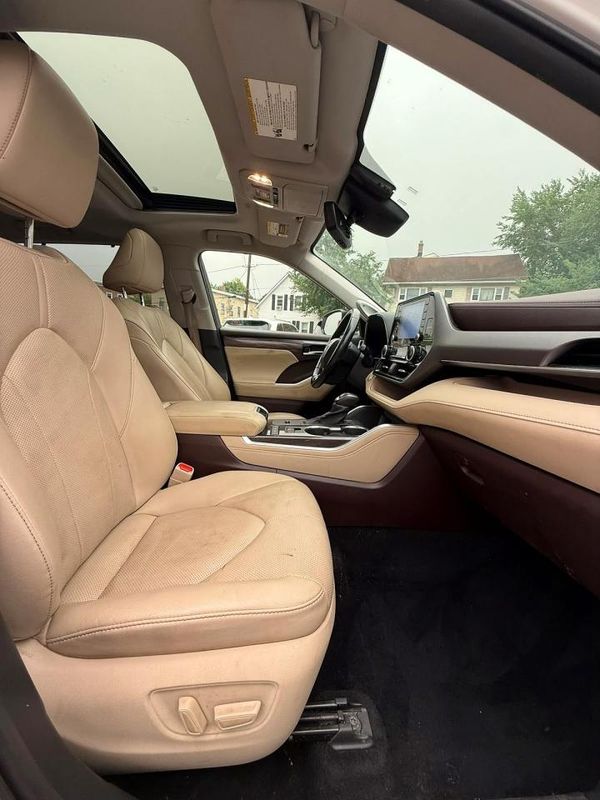 2020 TOYOTA HIGHLANDER Limited