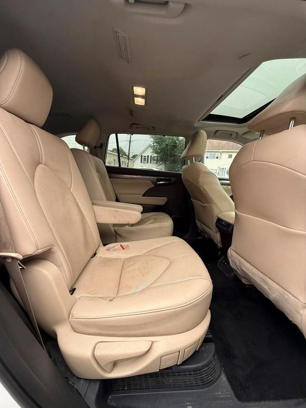 2020 TOYOTA HIGHLANDER Limited