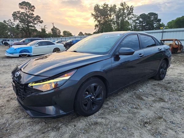 2021 HYUNDAI ELANTRA SEL