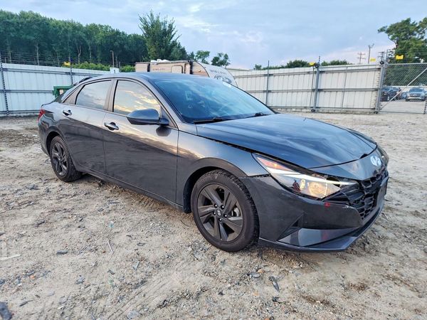 2021 HYUNDAI ELANTRA SEL
