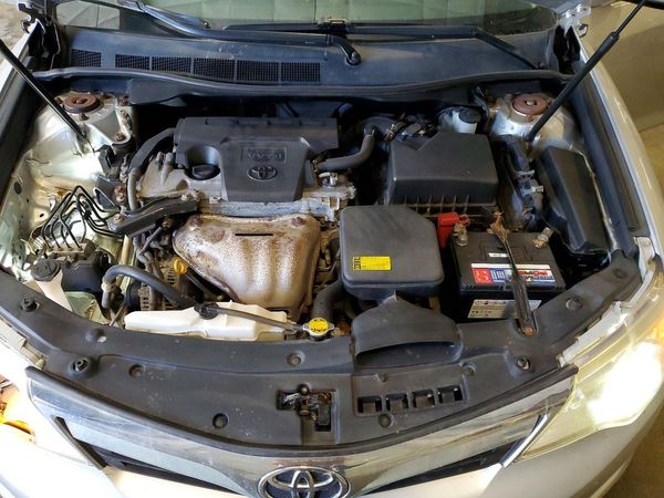 2012 TOYOTA CAMRY