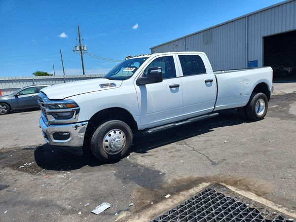 2025 RAM 3500