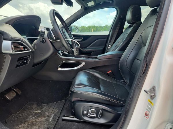 2019 JAGUAR F-PACE R Sport