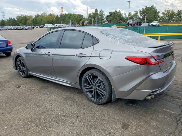 2025 TOYOTA CAMRY