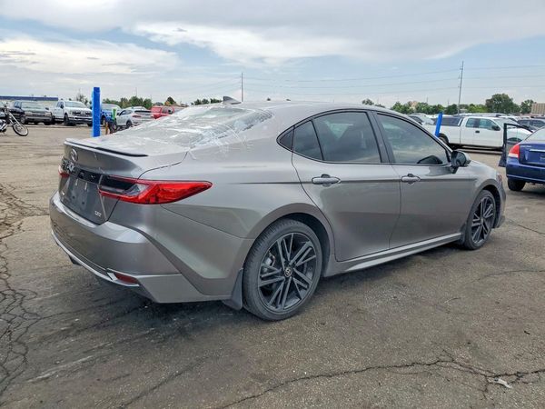 2025 TOYOTA CAMRY