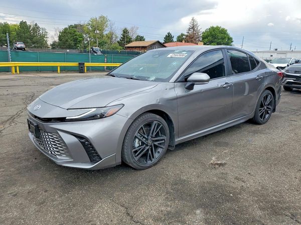 2025 TOYOTA CAMRY