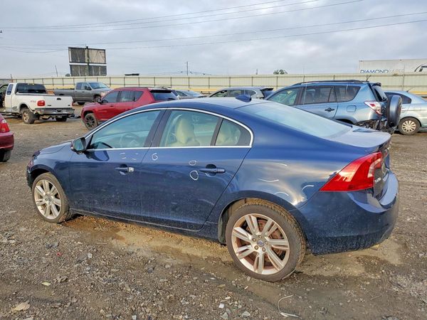2013 VOLVO S60