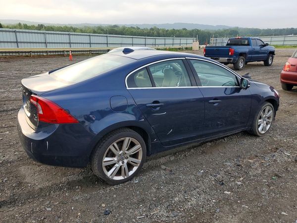 2013 VOLVO S60