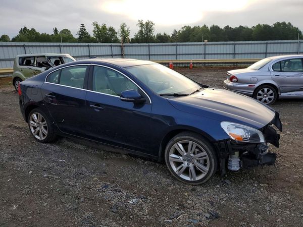 2013 VOLVO S60