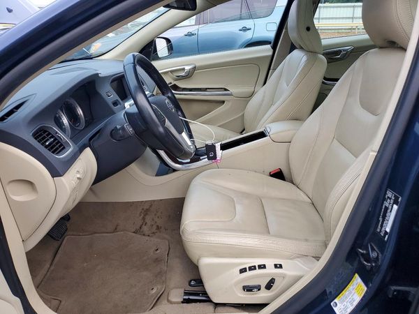 2013 VOLVO S60