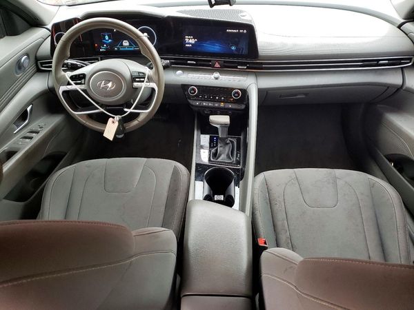2023 HYUNDAI ELANTRA