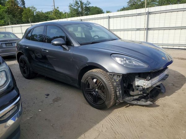2021 PORSCHE MACAN Base