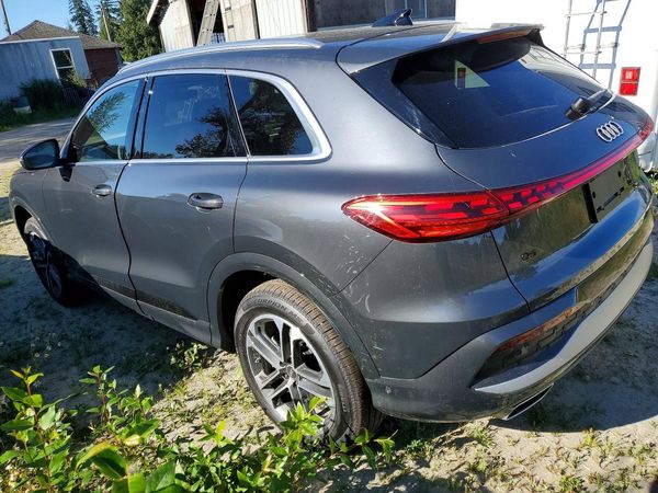 2026 AUDI Q5 quattro Premium Plus