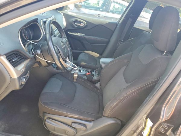 2017 JEEP CHEROKEE LATITUDE 4X4