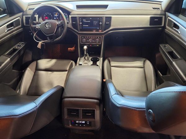 2019 VOLKSWAGEN ATLAS SE