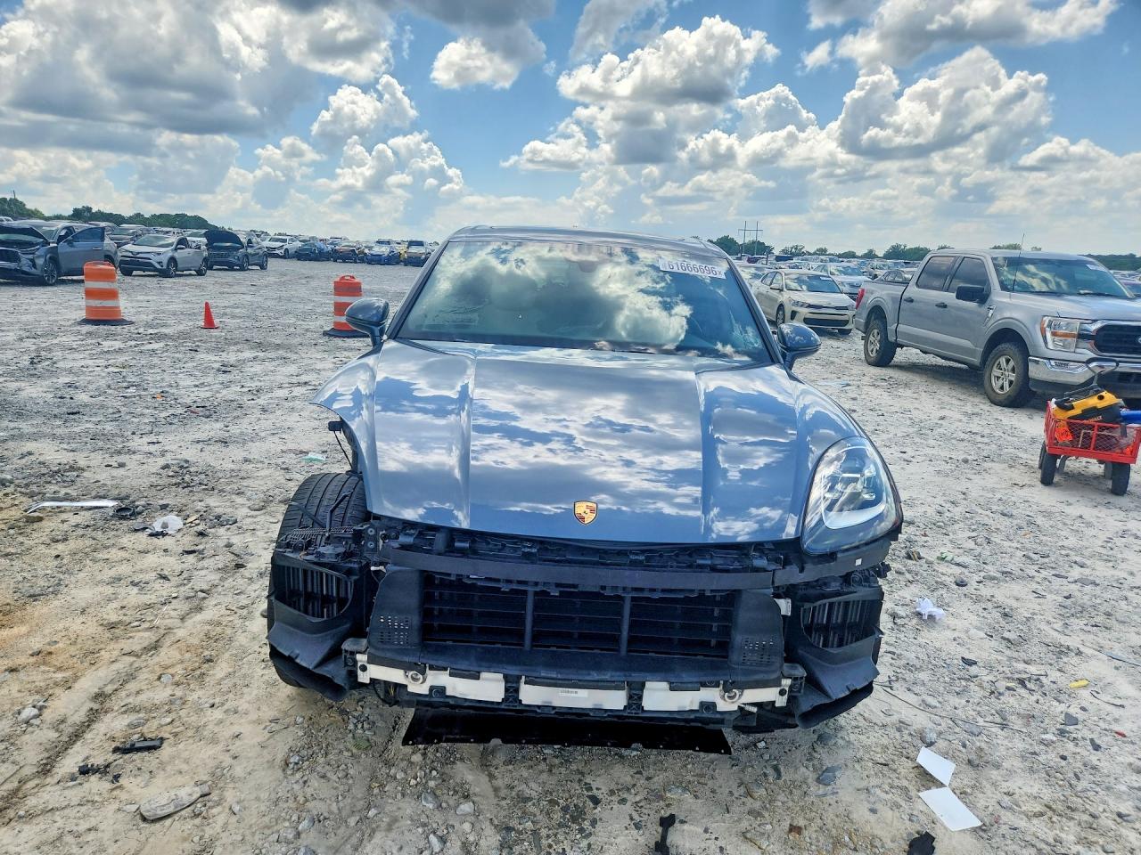 2020 PORSCHE CAYENNE S