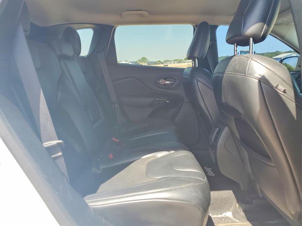 2020 JEEP CHEROKEE LATITUDE PLUS FWD