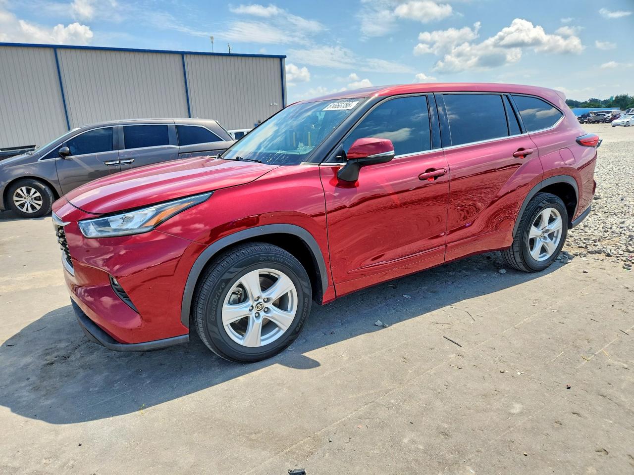2020 TOYOTA HIGHLANDER LE