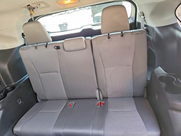 2020 TOYOTA HIGHLANDER LE