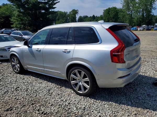 2017 VOLVO XC90