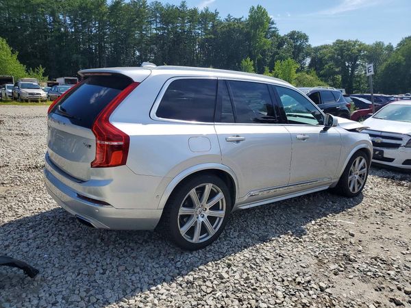 2017 VOLVO XC90