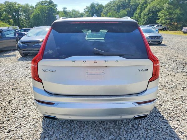 2017 VOLVO XC90