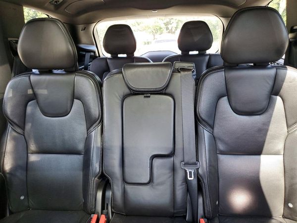 2017 VOLVO XC90