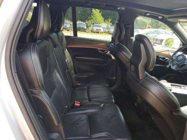 2017 VOLVO XC90