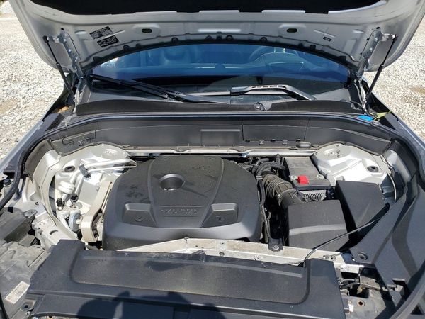 2017 VOLVO XC90