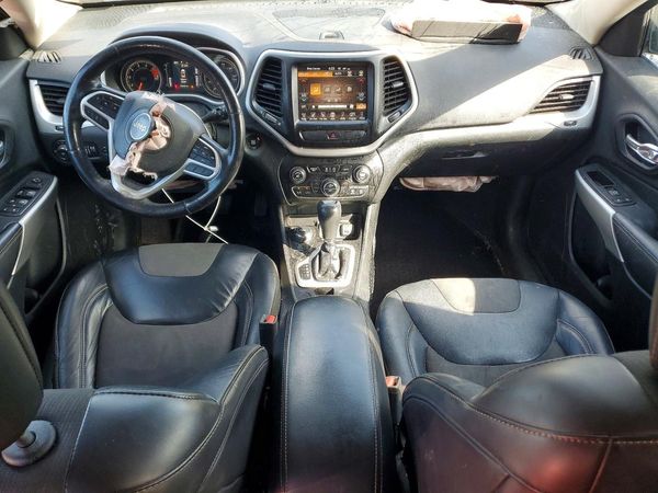 2018 JEEP CHEROKEE LATITUDE PLUS 4X4