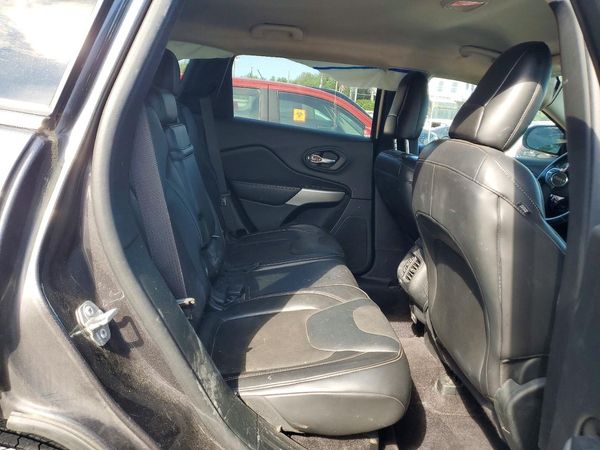 2018 JEEP CHEROKEE LATITUDE PLUS 4X4