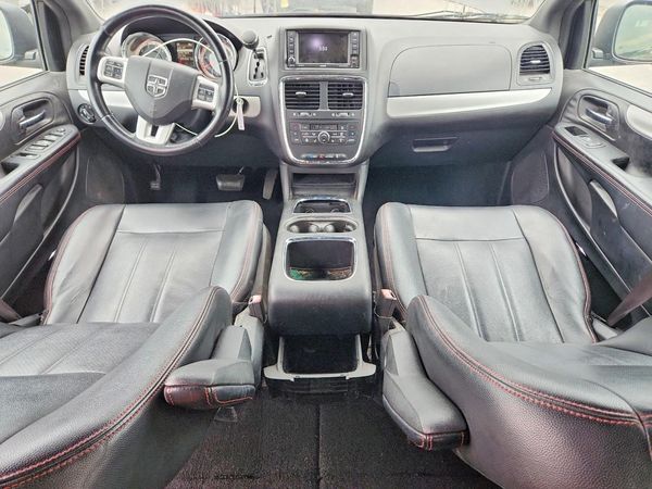 2017 DODGE GRAND CARAVAN GT