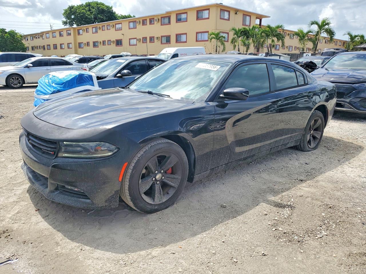 2015 DODGE CHARGER SXT