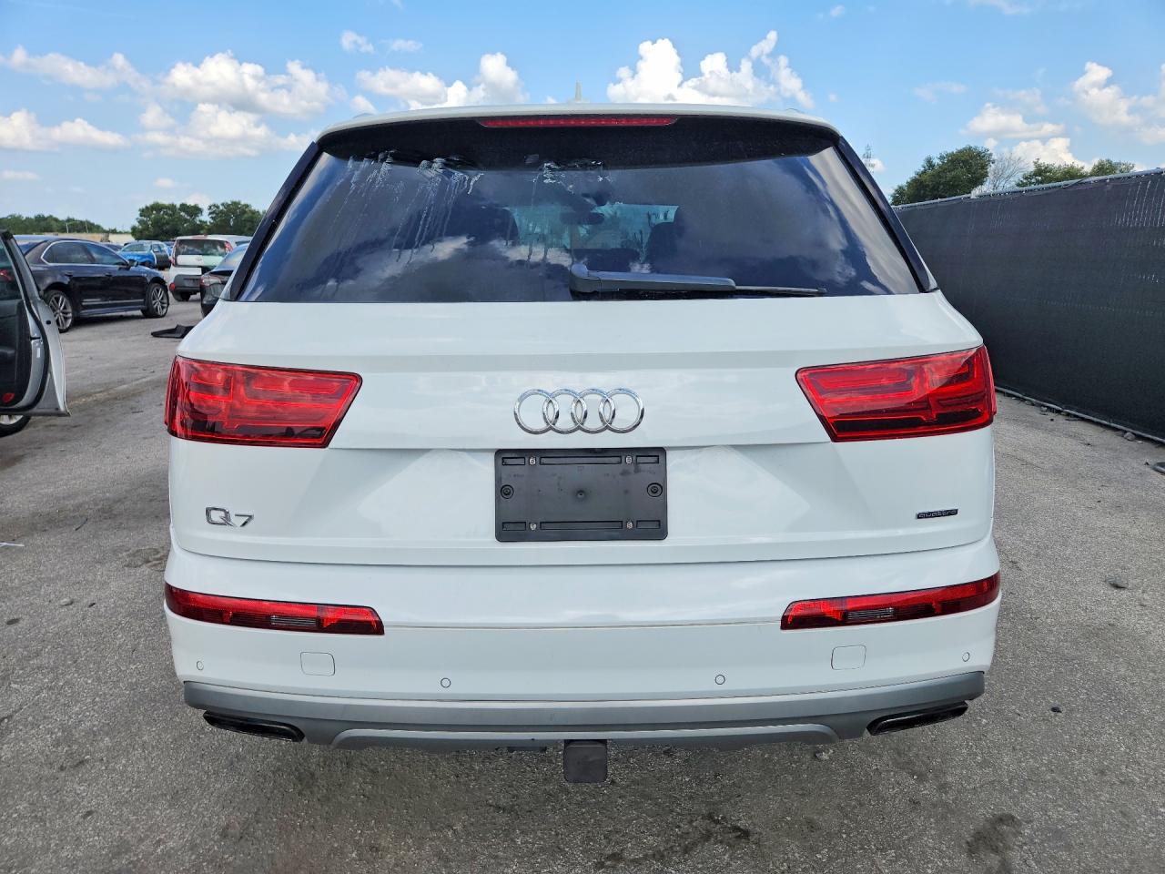 2018 AUDI Q7 quattro Premium Plus