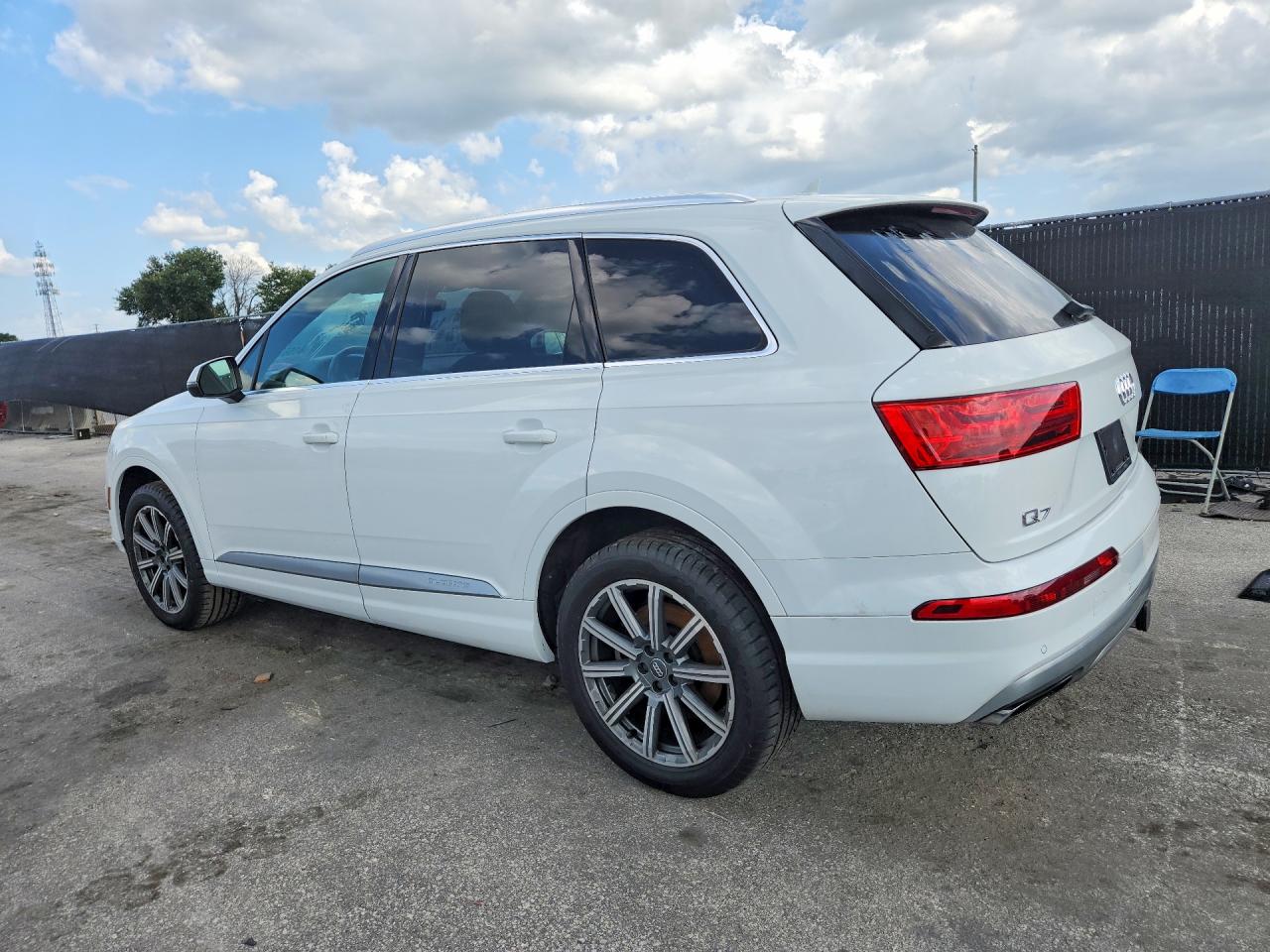 2018 AUDI Q7 quattro Premium Plus