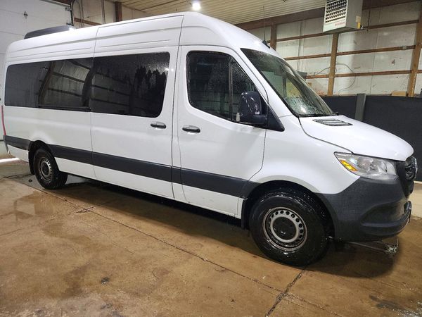 2025 MERCEDES-BENZ SPRINTER