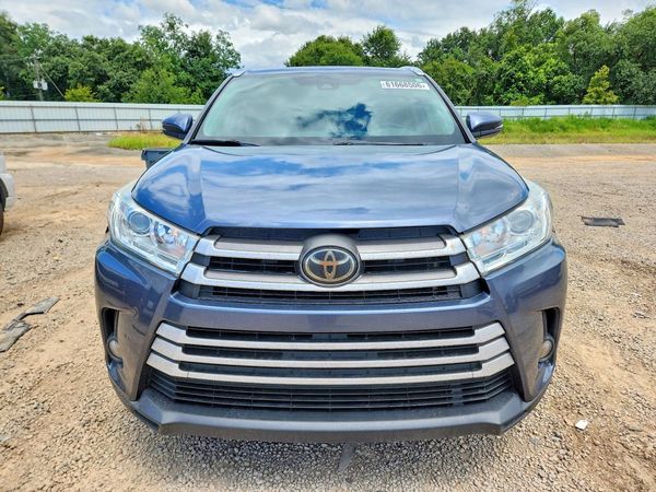 2019 TOYOTA HIGHLANDER SE/XLE