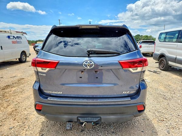 2019 TOYOTA HIGHLANDER SE/XLE
