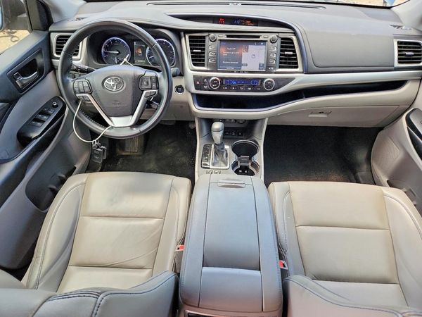 2019 TOYOTA HIGHLANDER SE/XLE
