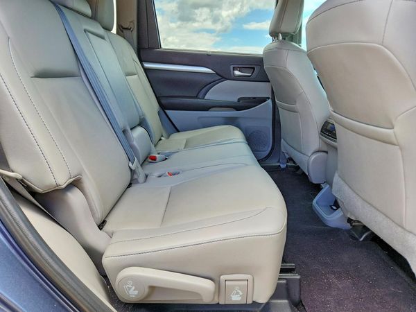 2019 TOYOTA HIGHLANDER SE/XLE