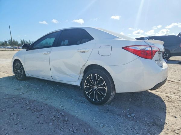 2015 TOYOTA COROLLA