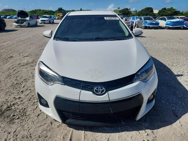 2015 TOYOTA COROLLA