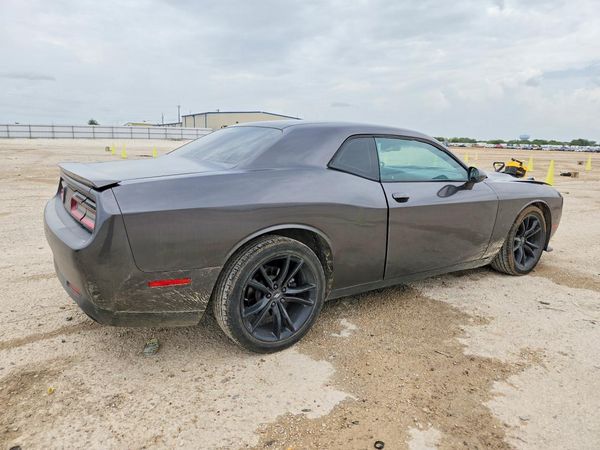 2016 DODGE CHALLENGER SXT Plus