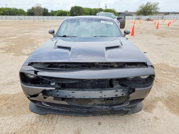 2016 DODGE CHALLENGER SXT Plus